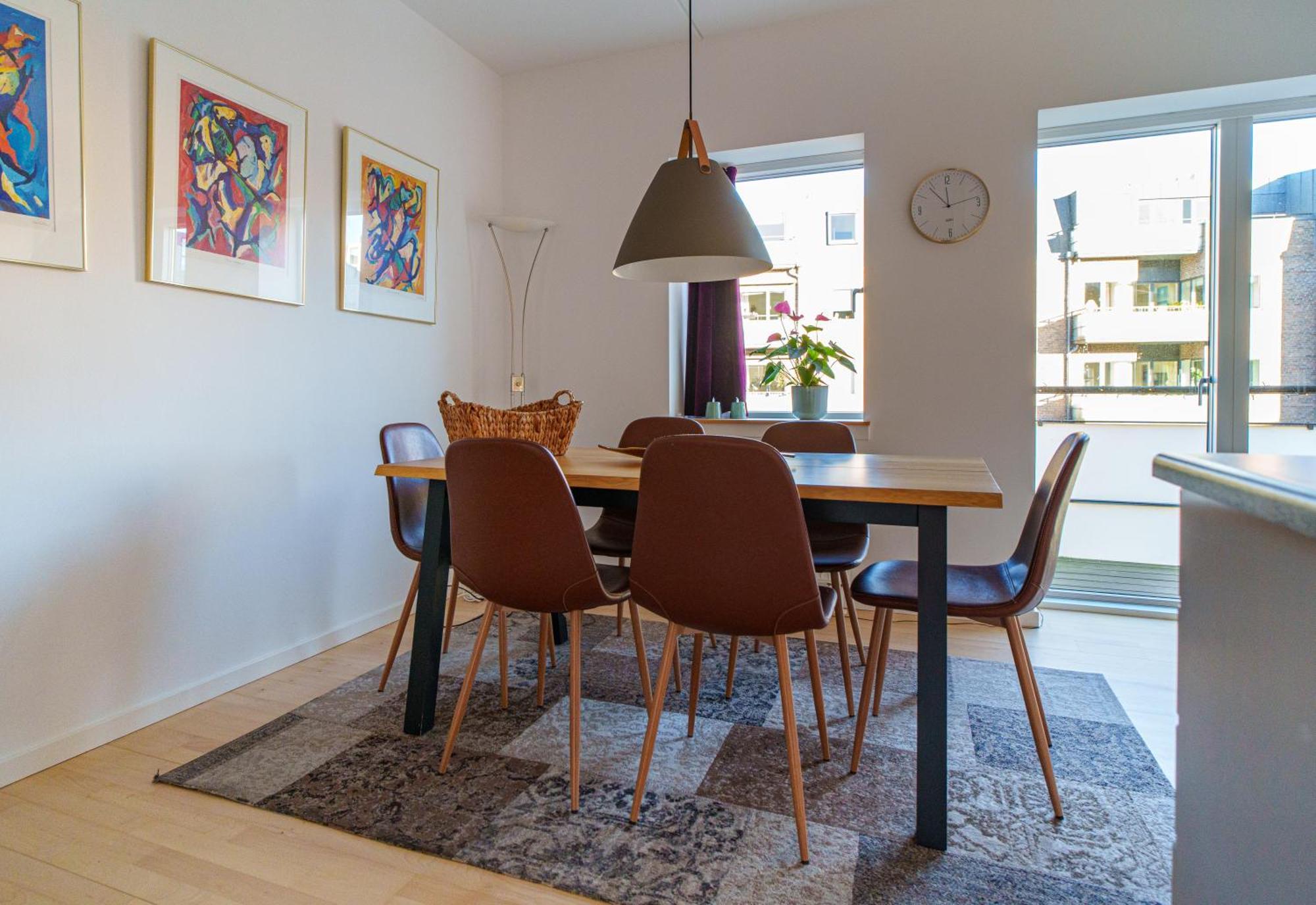 Apartment Spacious & Comfortable Near Tivoli & Metro *